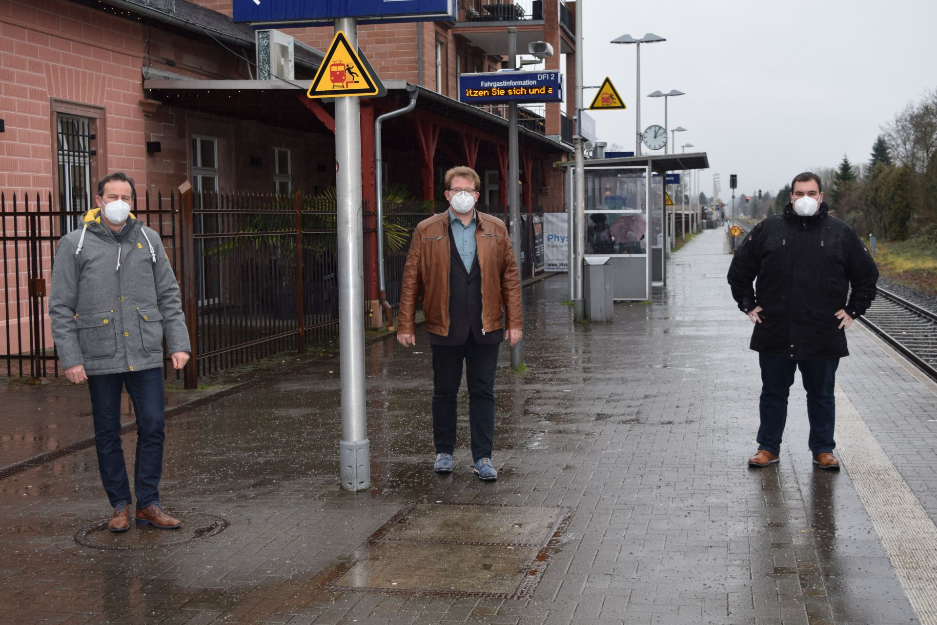 Hainburgs Bürgermeister Alexander Böhn, Seligenstadts Erster Stadtrat Michael Gerheim, Mainhausens Bürgermeister Frank Simon